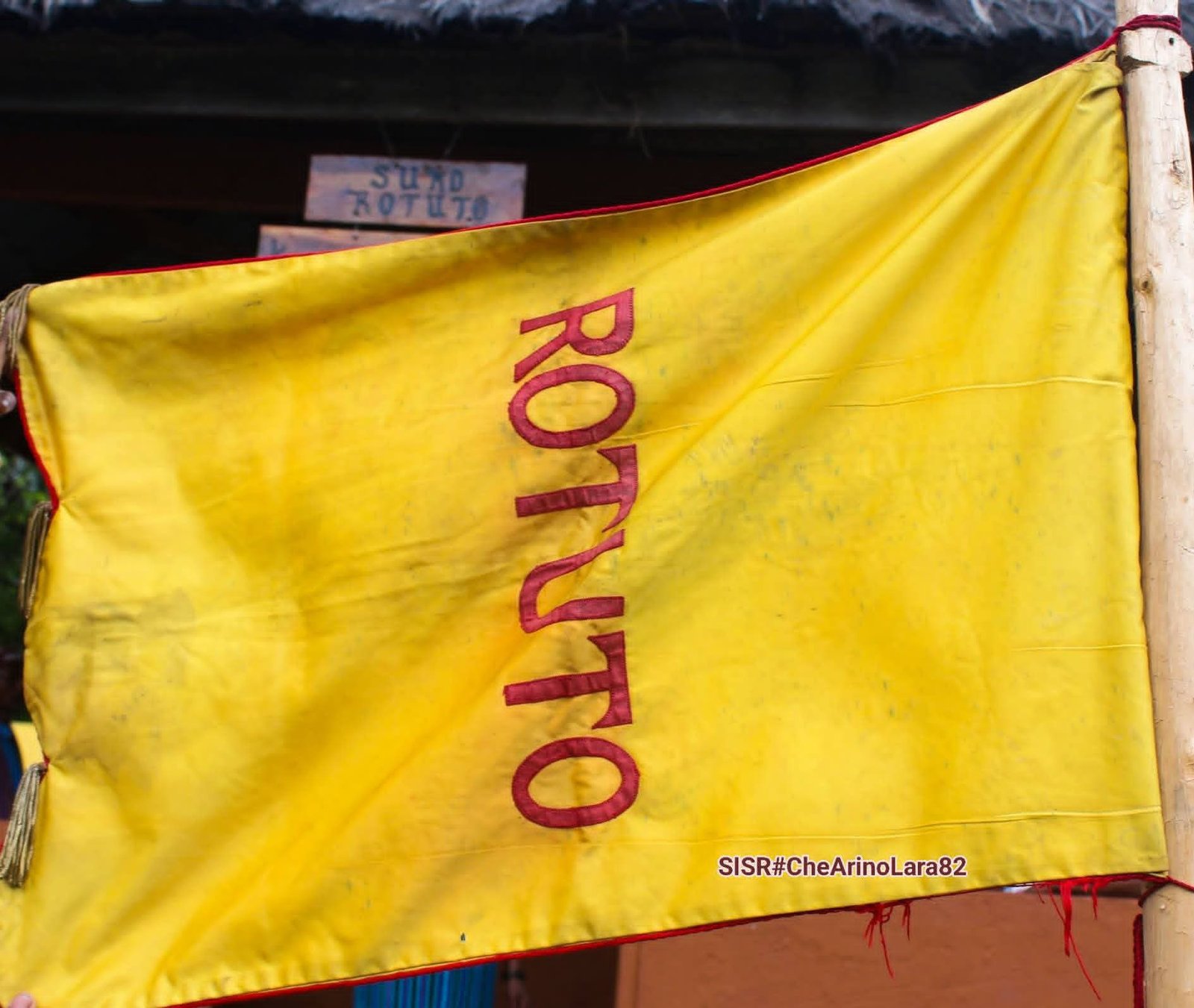 Bendera Sarani Katolik Rotuto, Foto Che Arino Lara 82