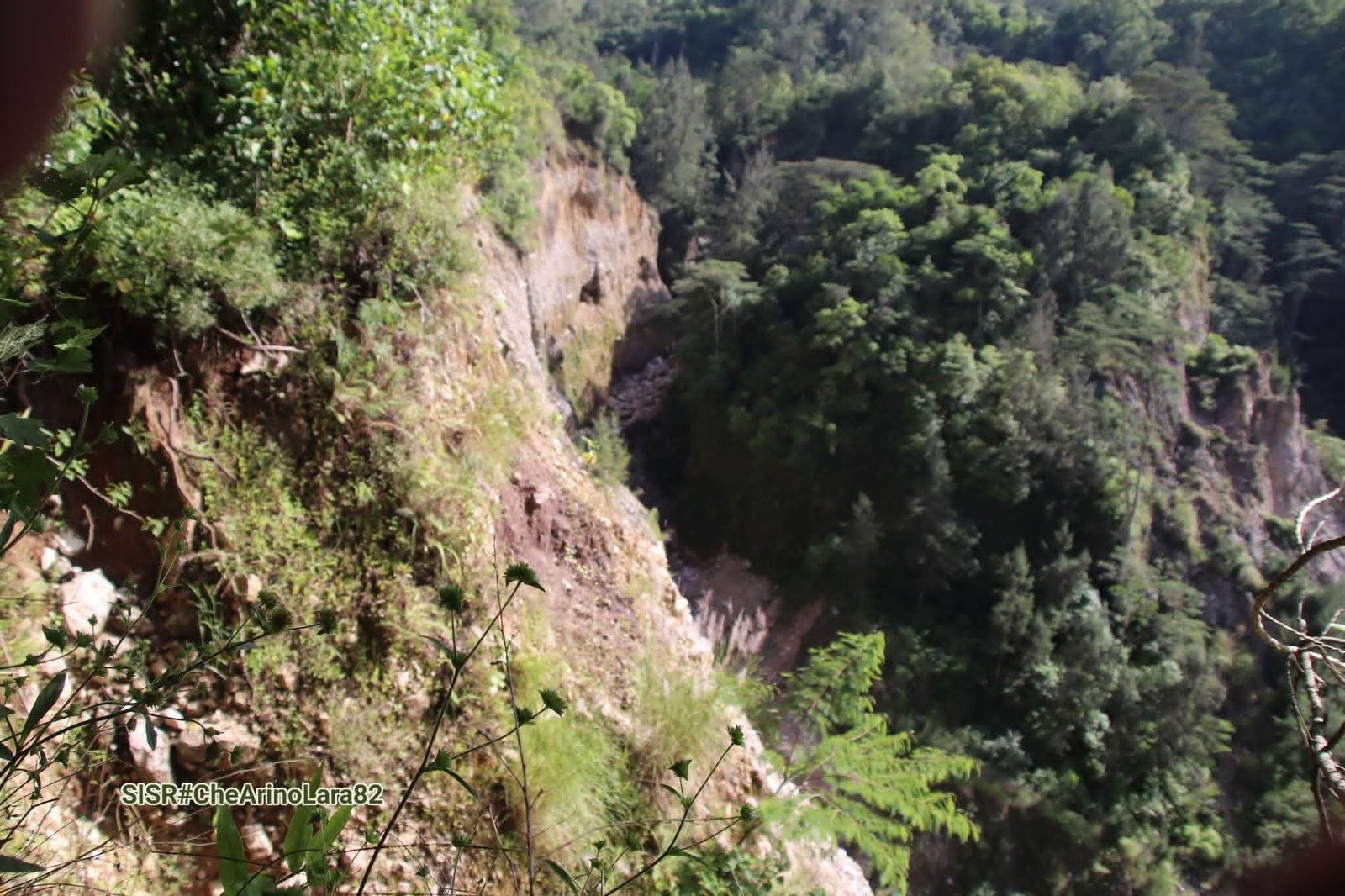 Rai monu no halai iha Suku Rotuto, Foto : Che Arino Lara 82